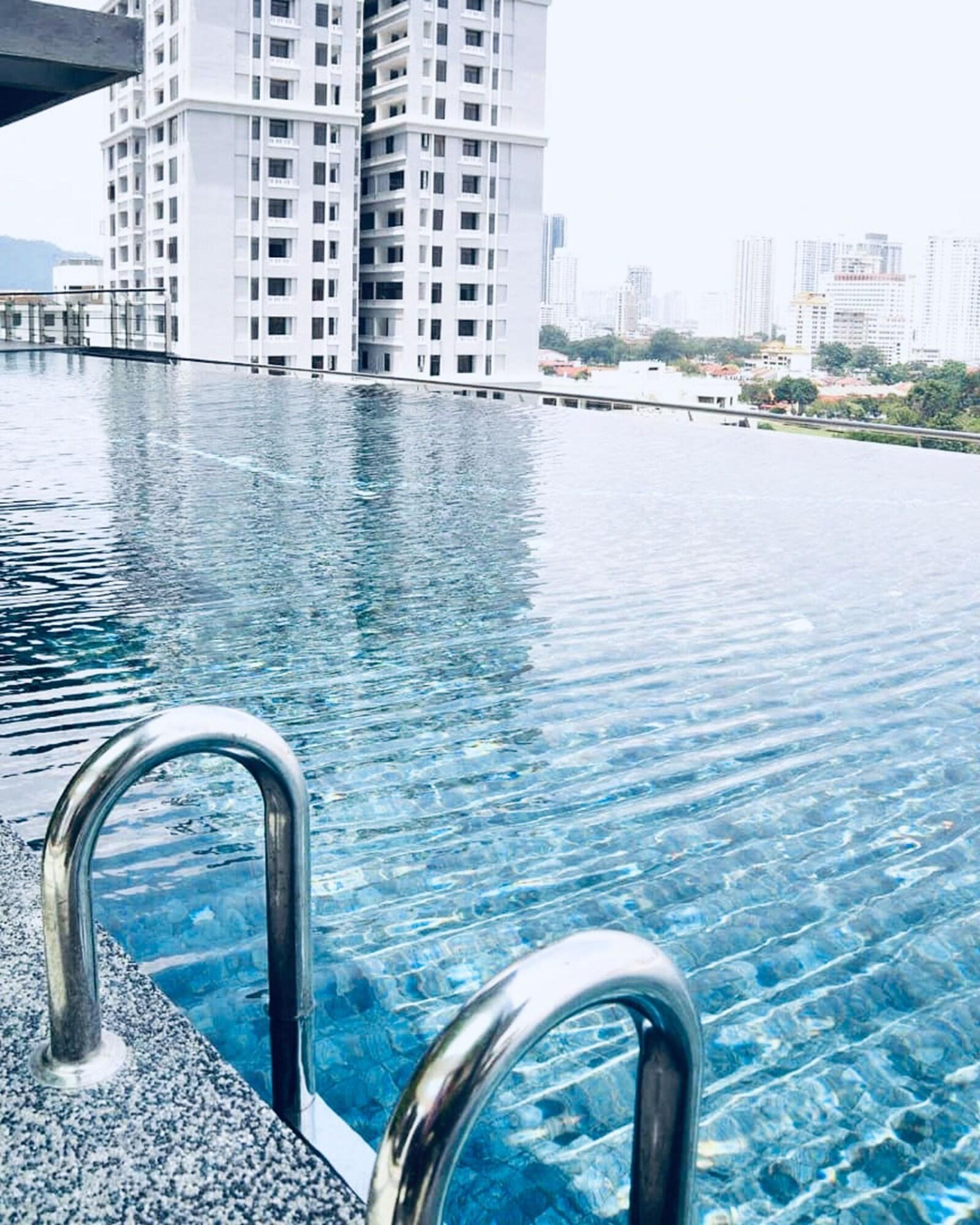 tropicana 218 macalister by staycation homestay