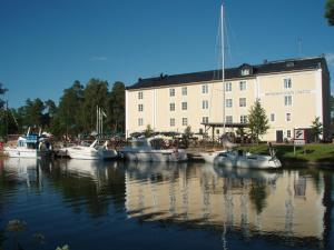 Norrqvarn Hotell,Mariestad>>Lyrestad,3 star
