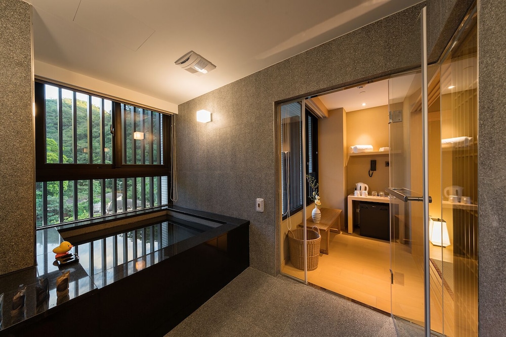 asia pacific hotel beitou