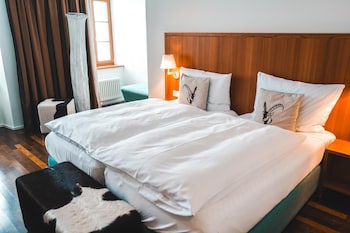 hotel bellevue and hotel pilatus kulm