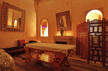 riad noir divoire