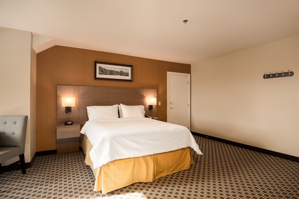 holiday inn express and suites tremblant by ihg