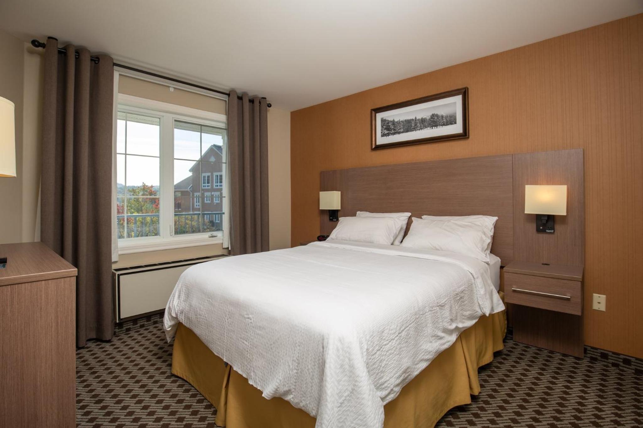 holiday inn express and suites tremblant by ihg