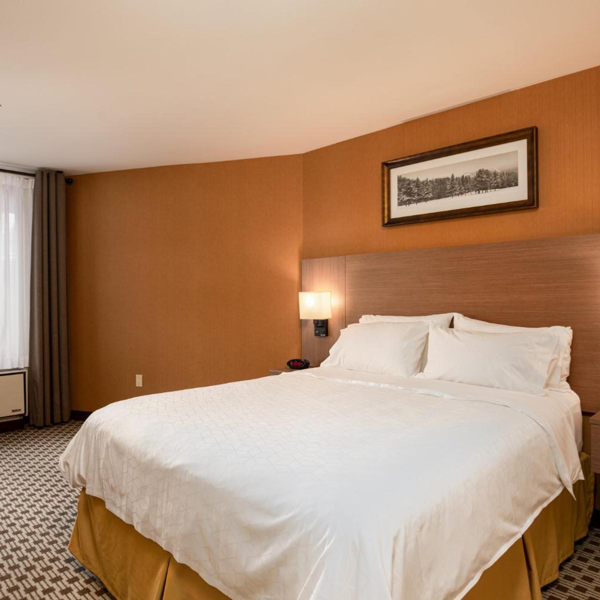 holiday inn express and suites tremblant by ihg