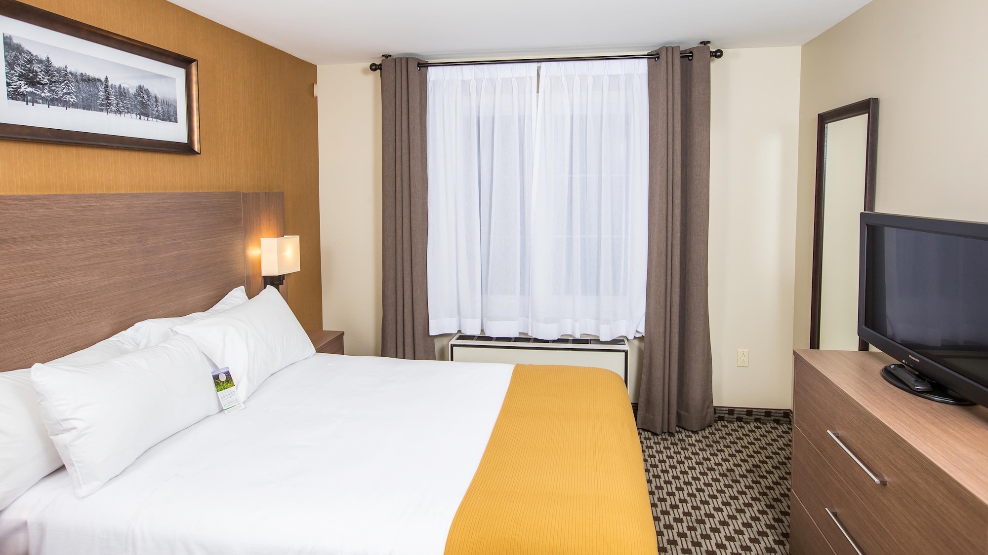 holiday inn express and suites tremblant by ihg