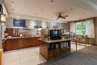 holiday inn express and suites tremblant by ihg