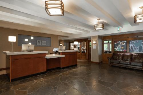 holiday inn express and suites tremblant by ihg