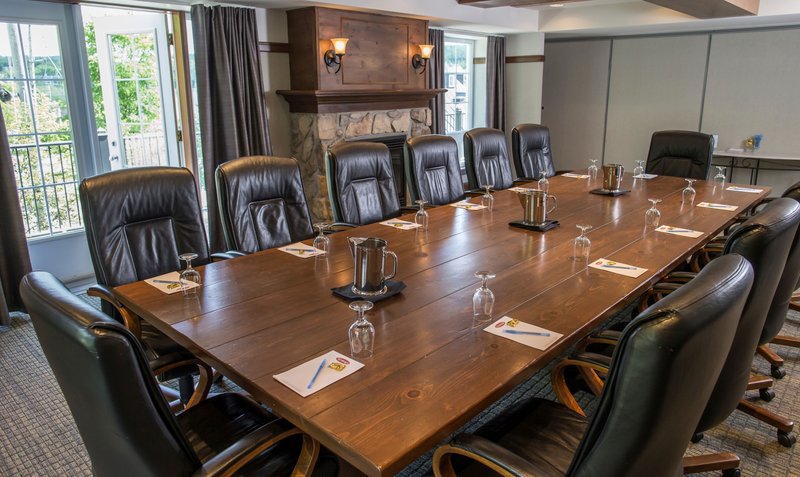 holiday inn express and suites tremblant an ihg hotel