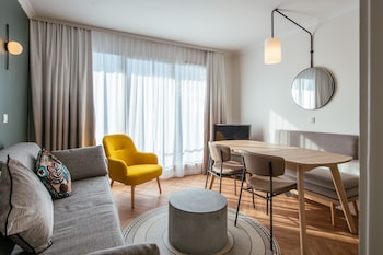 aparthotel adagio paris buttes chaumont