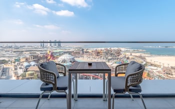 rixos premium qetaifan island north
