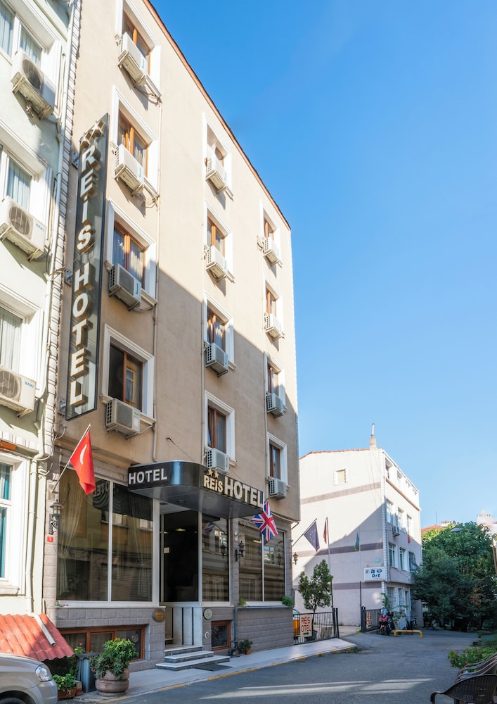 grand reis hotel