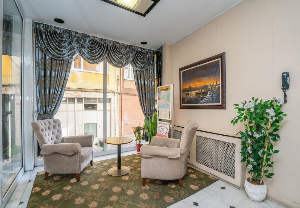grand reis hotel