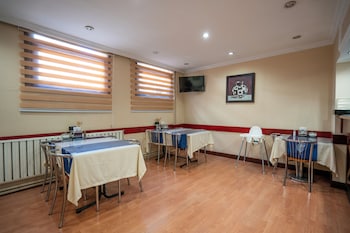 Grand Reis Hotel,Fatih>>Aksaray,2 star