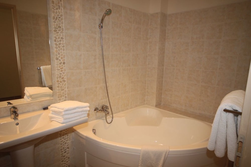 hotel costa rossa