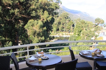 hotel costa rossa