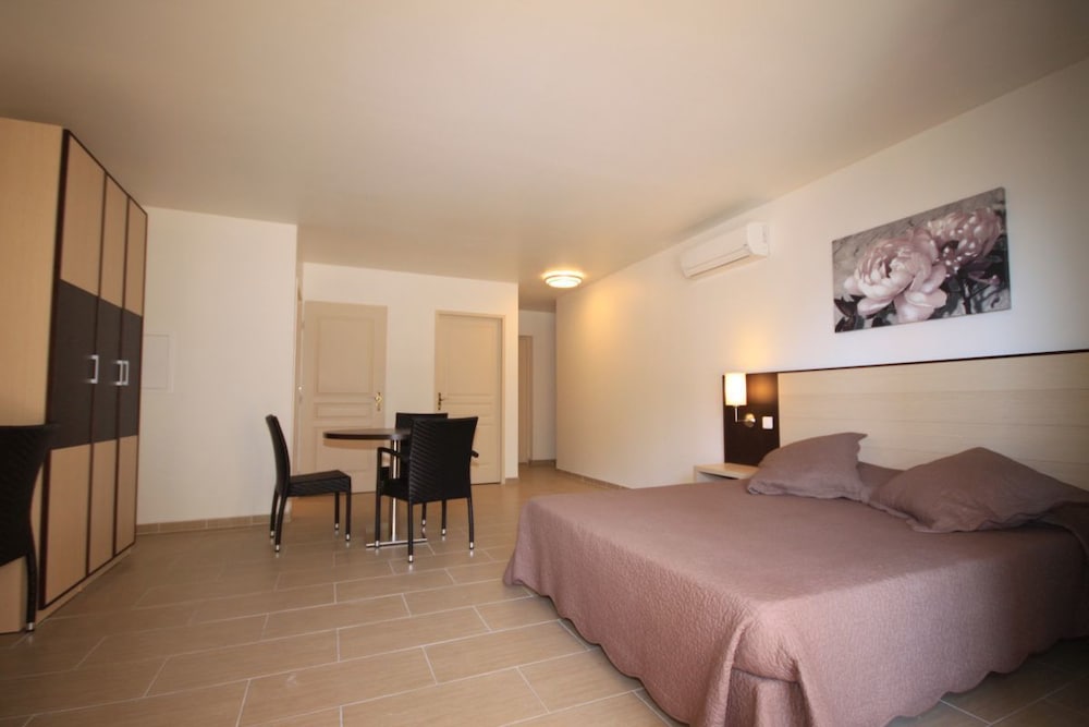 hotel costa rossa