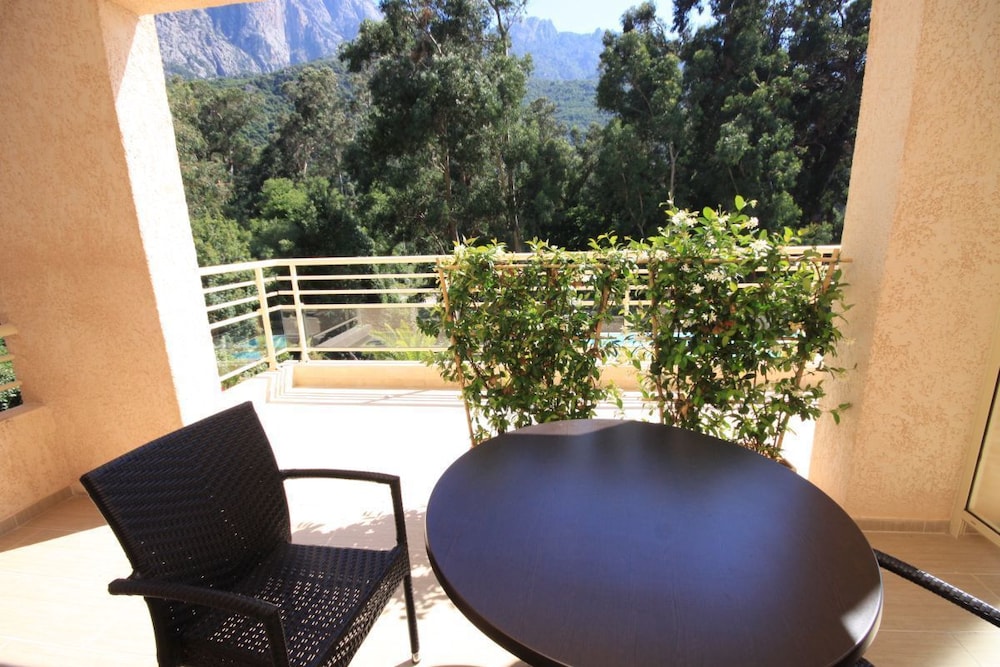 hotel costa rossa