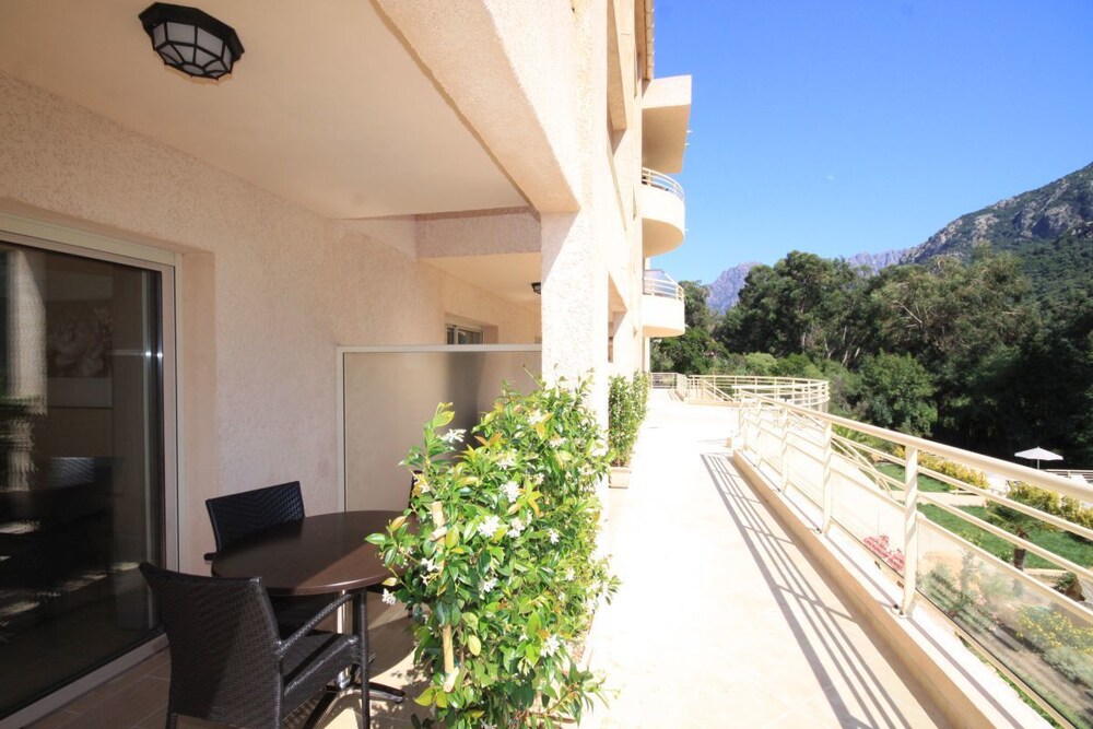 hotel costa rossa