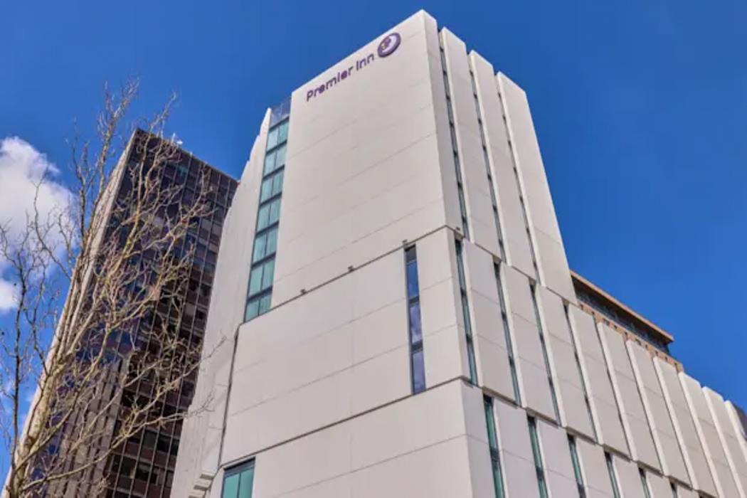 premier inn birmingham city centre exchange square