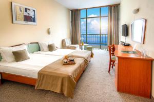 palm beach hotel all inclusive