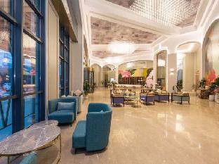 mercure xinyang shengde hotel east high speed railway station