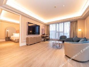 mercure xinyang shengde hotel east high speed railway station