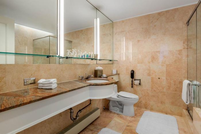 omni berkshire place