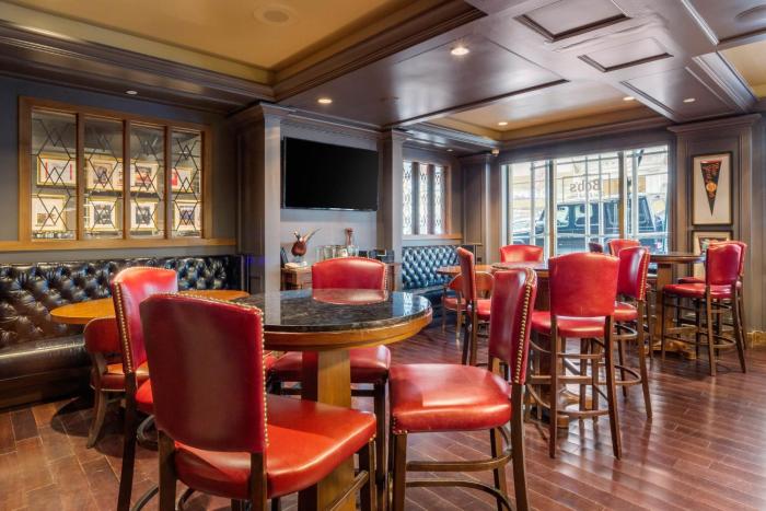 omni berkshire place