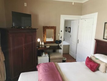 deo volente country estate