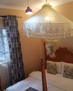 villa serene hotel kitale