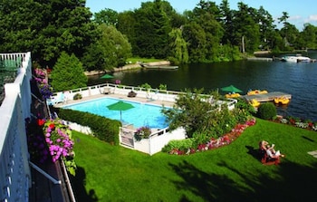 The Glen House Resort,Ivy Lea>>Gananoque,4 star