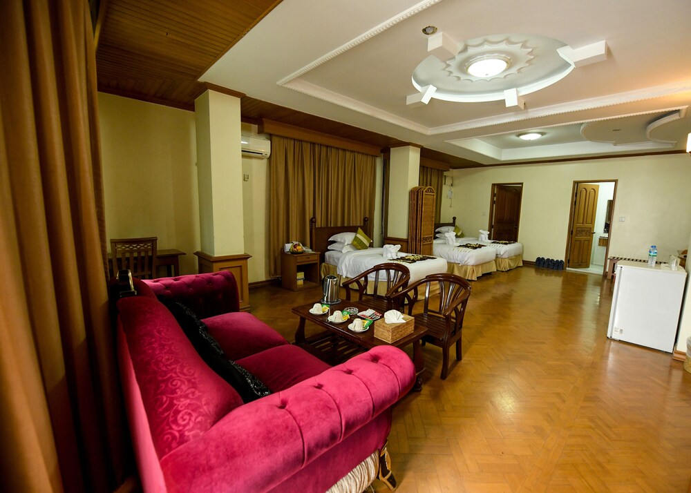 hotel queen mandalay
