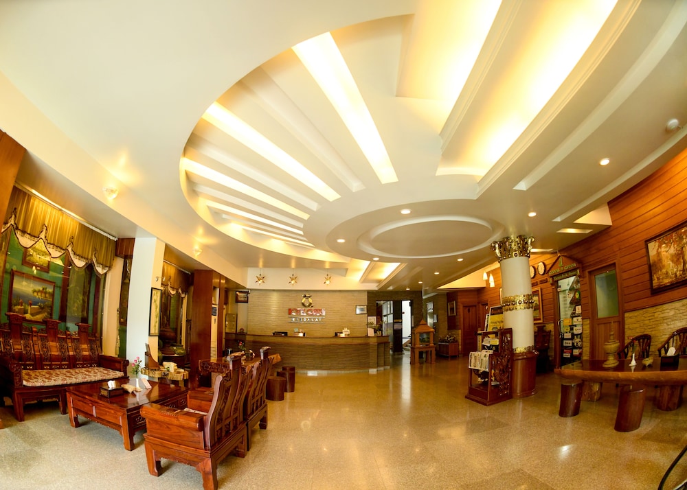 hotel queen mandalay