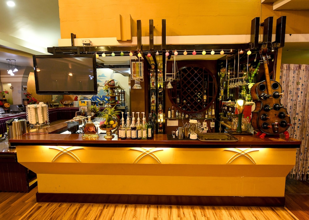 hotel queen mandalay