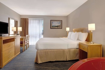 days inn by wyndham niagara falls near the falls