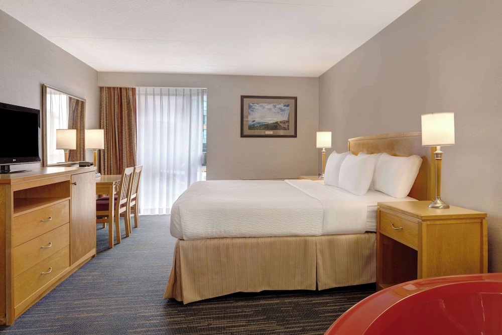 days inn by wyndham niagara falls near the falls