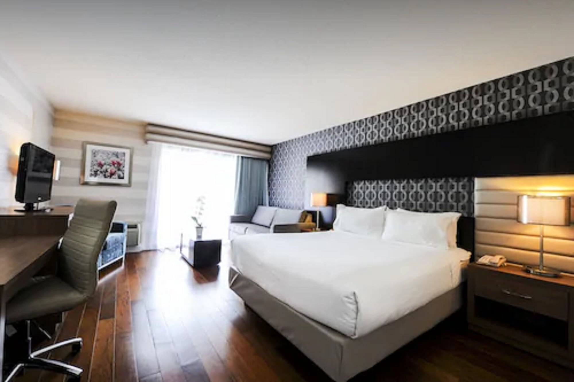 holiday inn niagara falls by the falls by ihg