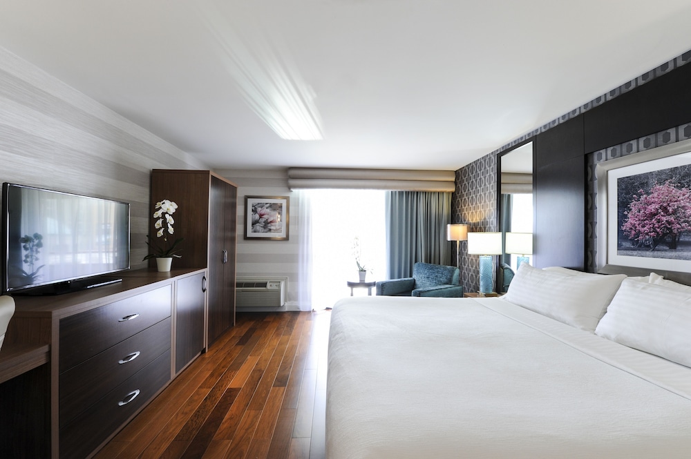 holiday inn niagara falls by the falls by ihg