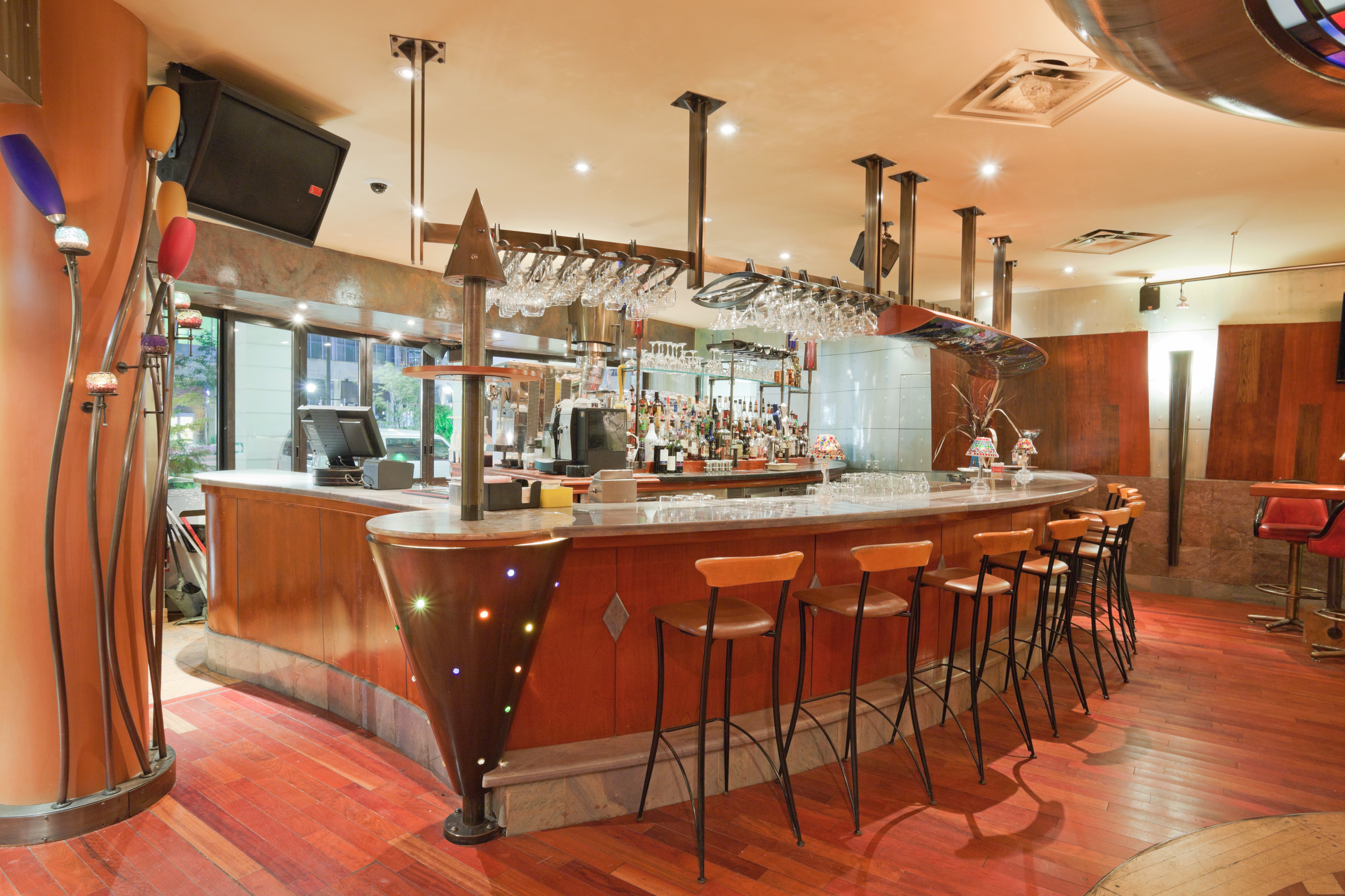 holiday inn niagara falls by the falls by ihg