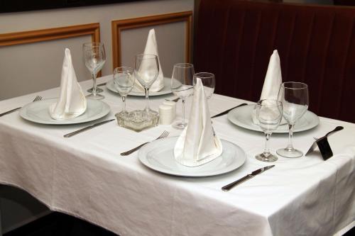 lb suites hotel