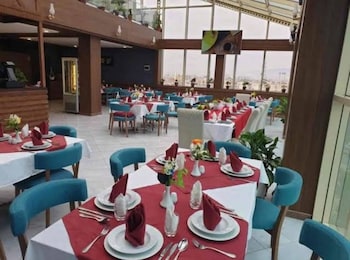 lb suites hotel