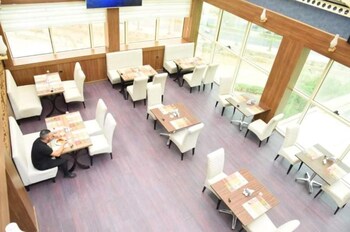 lb suites hotel
