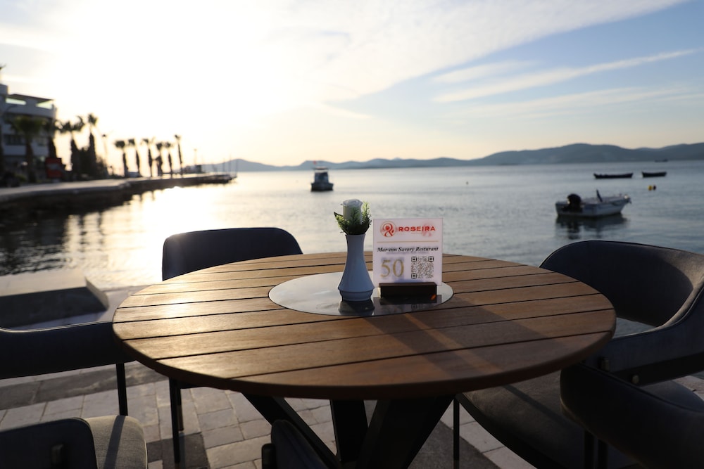 roseira mar inn luxury