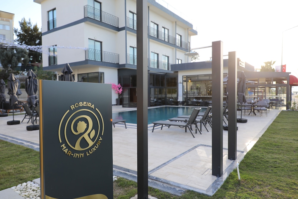 roseira mar inn luxury