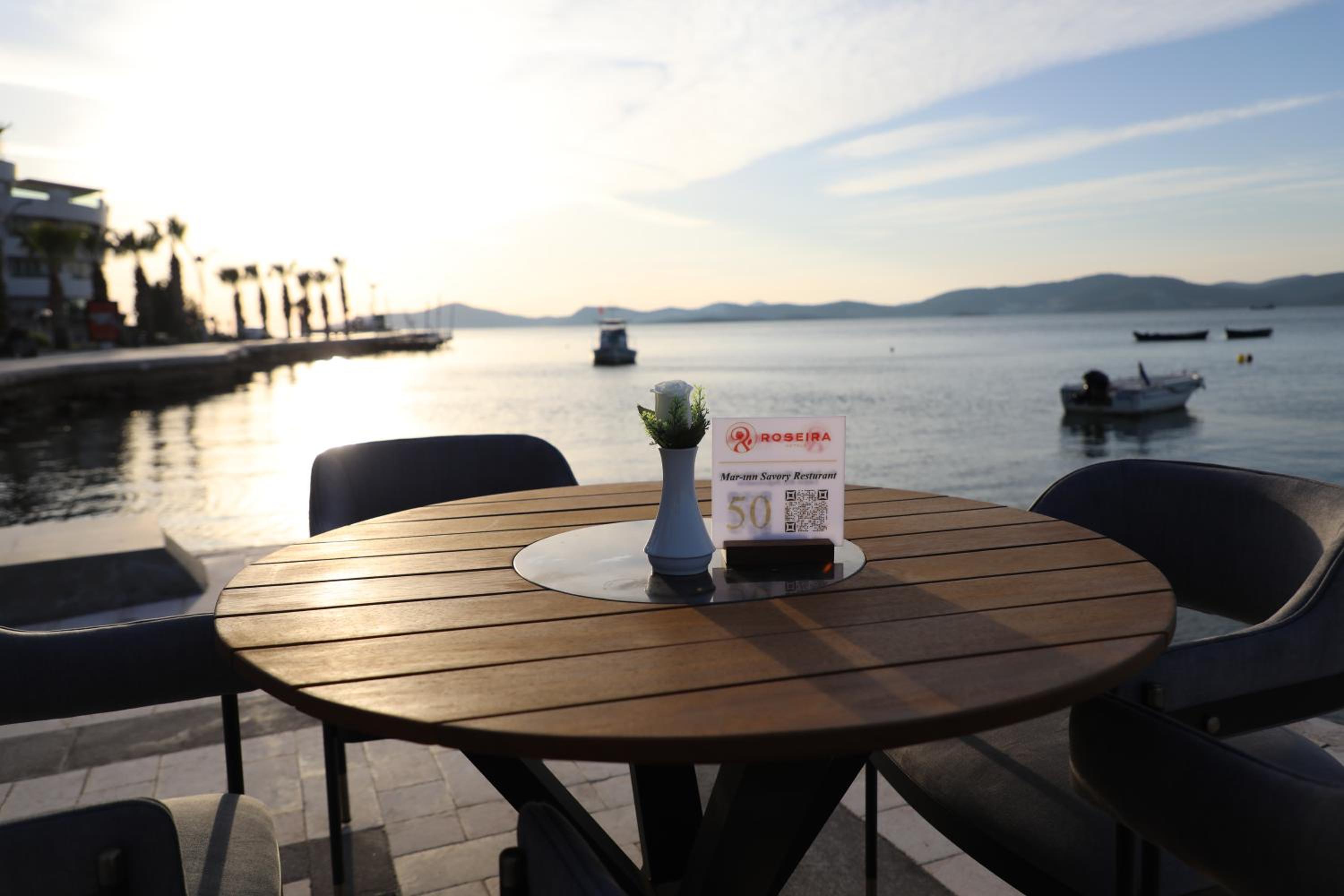 roseira mar inn luxury