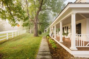 Hill Farm Inn,Bennington>>Arlington,4 star