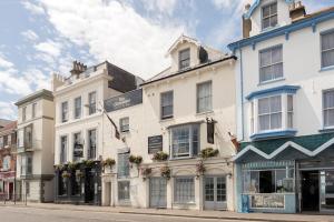 the clarendon hotel