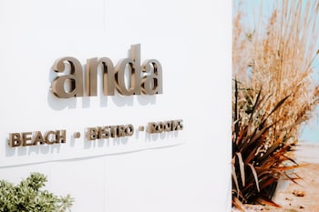 anda beach bistro and rooms