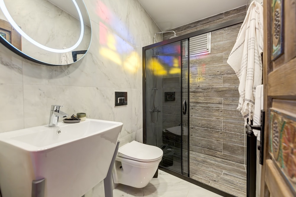 anda beach bistro and rooms