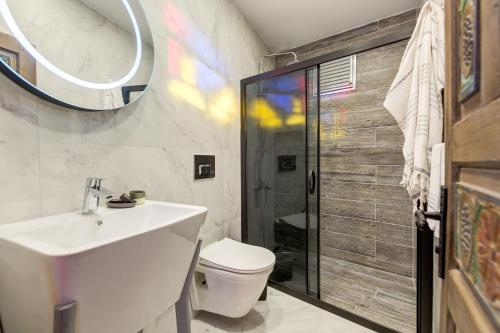 anda beach bistro and rooms